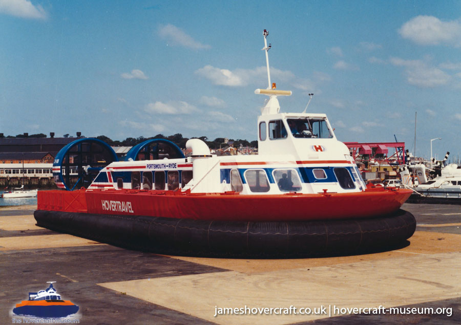 AP1-88 hovercraft promotional day by BHC -  (credit: The <a href='http://www.hovercraft-museum.org/' target='_blank'>Hovercraft Museum Trust</a>).